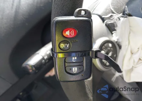 2014 Toyota Prius Plug-In z USA, uszkodzony, nr VIN JTDKN3DP4E3053860